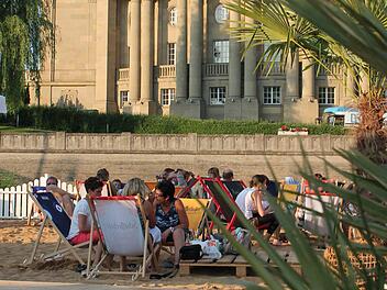 An Ostern eröffnet der Stadtstrand unter einem neuen Betreiber. Foto: Benedikt Borst/Archiv