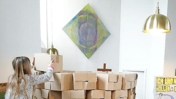 Kinderbibeltag: Nach dem Mauerfall von Jericho beschäftigen sich die Kinder mit einem Neuaufbau. Foto: K.- H. Hofmann