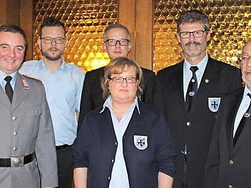 Frank Greif, Arne Wassermann, Ralf Olmesdahl, Gerlinde Lay, Gerd Stingl und Hartwig Waldert (v. l.) Foto: jb