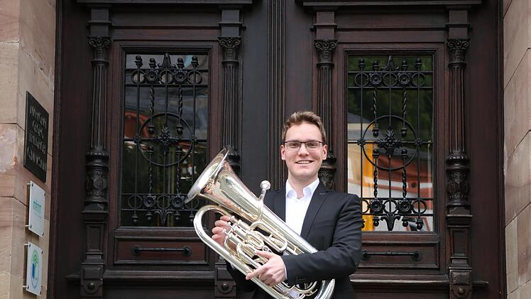 Julian Neubrand hat mit dem Euphonium den ersten Preis im bundesweiten Wettbewerb von "Jugend musiziert" errungen.