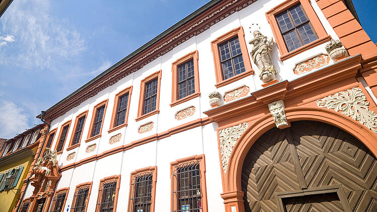 Volkach: Welche Bilderb&uuml;cher sollen angeschafft werden? Stadtbibliothek will Leser und Kinder entscheiden lassen