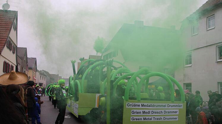 Faschingsumzug in Poppenlauer   Foto: Thomas Malz