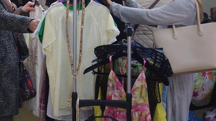 Jahrmarkt, verkaufsoffener Sonntag und Flohmarkt: Das Wochenende in Franken hat einiges zu Bieten: Symbolbild: Archiv/ Heike Schülein
