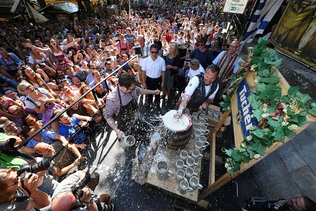 Bergkirchweih 2017: Drei Schläge zum Bieranstich