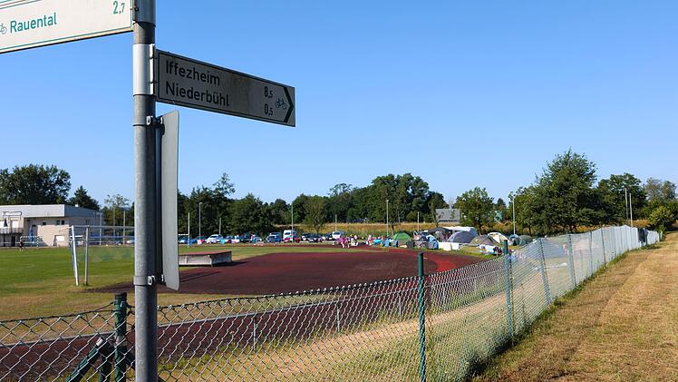 Verletzte bei Blitzeinschlag auf Sportfest