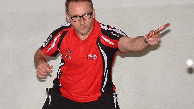 Bester Spieler aus dem Kreis Kronach in der 3. Tischtennis-Bezirksliga ist Frank Feick vom TTC Au. Er kam auf 11:6 Punkte im vorderen Paarkreuz (Platz 6 unter 86 eingesetzten Spielern).  Foto: Hans Franz