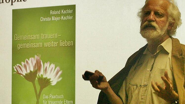 Trauerpsychologe Roland Kachler bei seinem Vortrag in der Klinik Bavaria  Foto: Werner Vogel