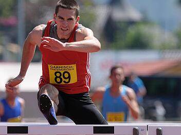 André Zahl stellte in Aichach zwei neue persönliche Bestmarken auf und belohnte sich mit Silber. Foto: Peter Müller