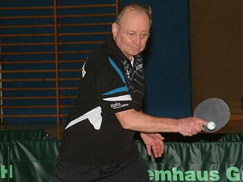 Werner Türk vom TTC Rugendorf wurde Vizemeister im Einzel der Altersklasse 65. Fotos: Hans Franz