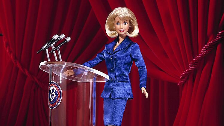 Barbie kandidierte bereits mehrfach f&uuml;r das Amt als US-Pr&auml;sidentin. Die erste entsprechende Edition kam 1992 auf den Markt.