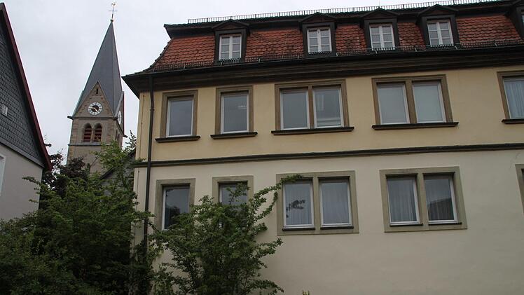 Das Gebäude der Volkshochschule in der Bauergasse wird von Grund auf saniert und umgebaut. Foto: Dagmar Besand
