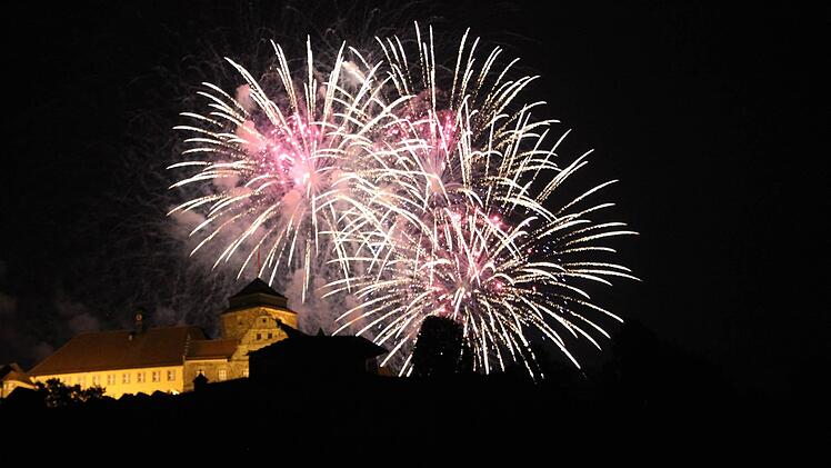 2018 wird während des Freischießens kein Feuerwerk über Kronach aufblitzen. Foto: Archiv