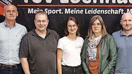 Wurden f&uuml;r langj&auml;hrige Mitgliedschaft geehrt: von links Rainer Breuter (25), Sven V&ouml;llmer (40), Julia Mehn (25), Susanne Kr&auml;nzel (25) und Benedikt Morgenroth (40).