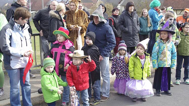 Faschingszug Aura