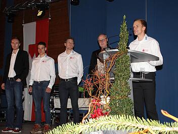 Martin Grau bedankte sich im Namen seiner Sportfreunde vom LSC Höchstadt Foto: Archiv