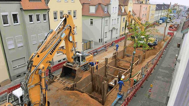 So sah die Baustelle in der Hallstadter Straße zwischen dem Laubanger und Thorackerstraße aus. Foto: Ronald Rinklef
