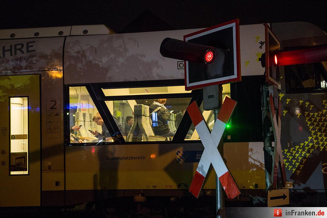Kollision an Bahnübergang in Coburg