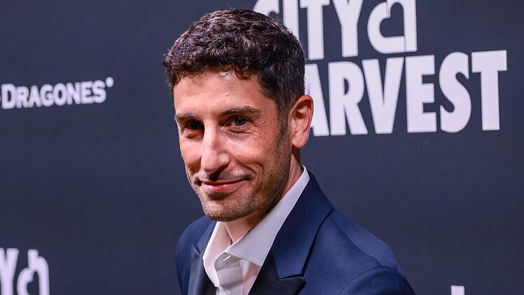 Zuletzt war Jason Biggs in einer Hauptrolle der Netflix-Weihnachtskomödie "Best. Christmas. Ever!" zu sehen.