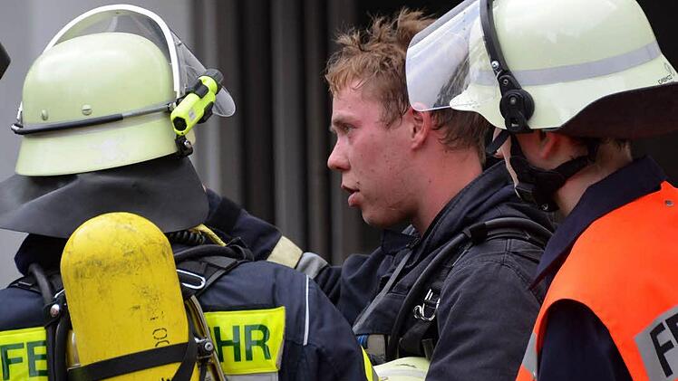Dramatische Szenen bei der Großübung am Samstag im Haus Kreuzberg der Kurklinik "Am Kurpark" in Bad Kissingen.  Foto: Rauch