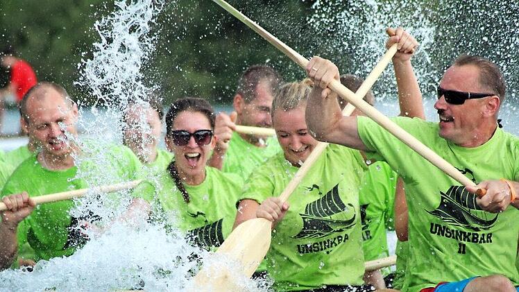 Der Moment der Erkenntnis: Das Team Unsinkbar II ist Sieger 2017. Ausgelassenheit und Freude folgen umgehend.  Fotos: Markus Häggberg