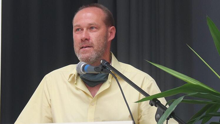 Rektor Christian Schärting bei der Begrüßung