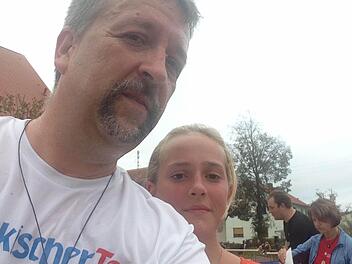 FT-Marathonmann Michael Busch und Tochter Nicola starten beim ERH-Vitallauf durch.