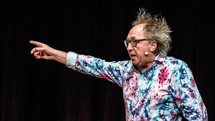 Impressionen von Urban Priols Gastspiel im ausverkauften Coburger Kongresshaus.Foto: Jochen Berger