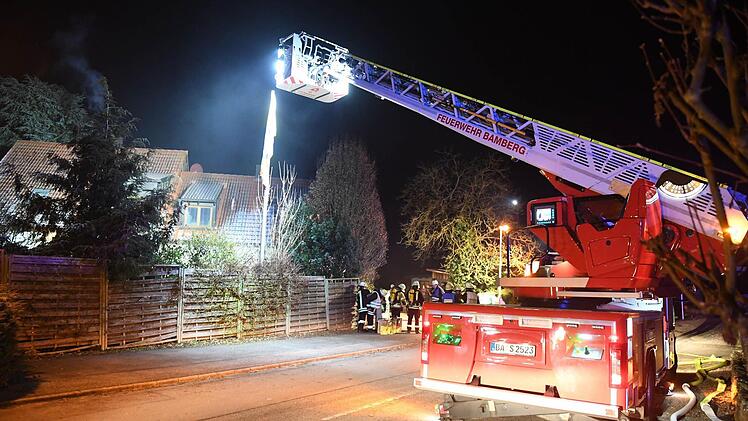 Zimmerbrand am Unterauracher Weg. Foto: Ronald Rinklef