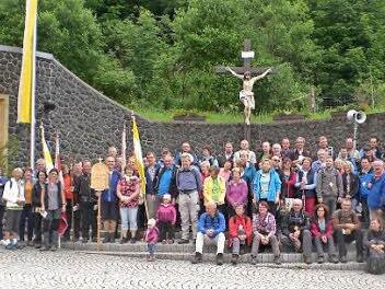 Die Teilnehmer der Kreuzbergwallfahrt Foto: privat