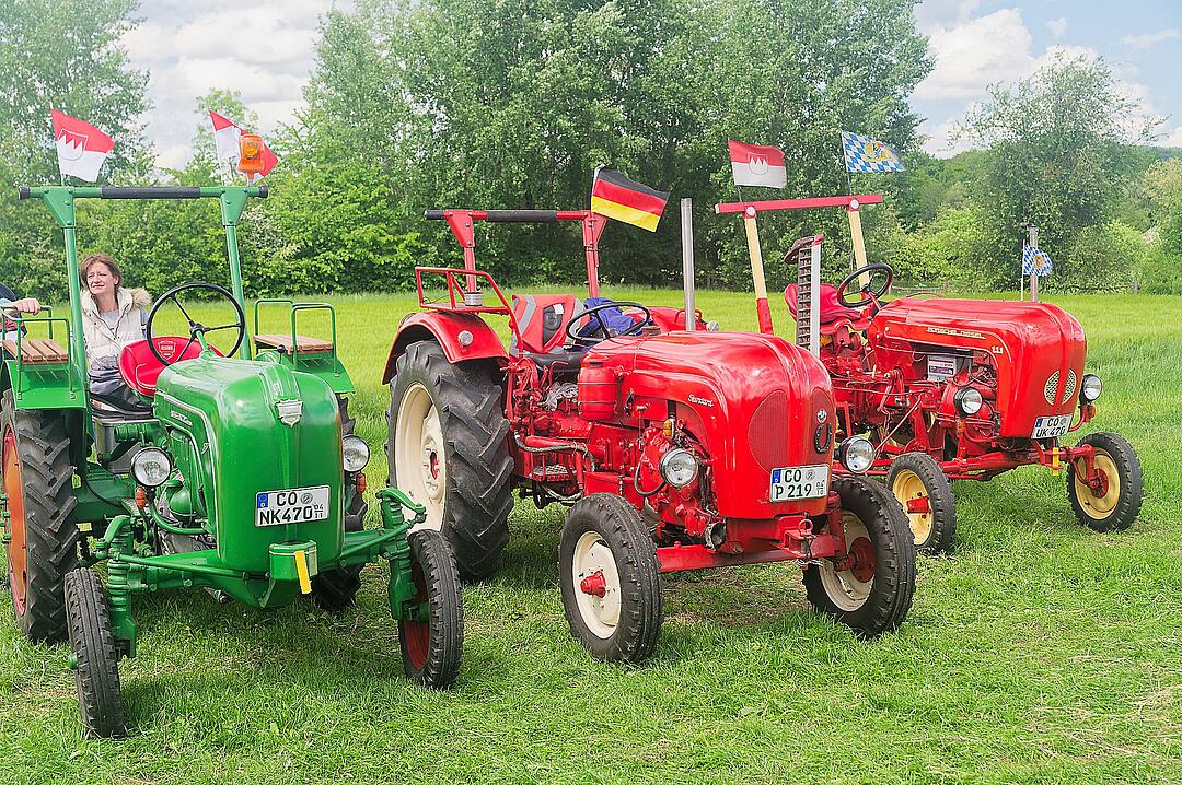 Auf dem Platz am Siedlerheim in der Auwaldsiedlung.