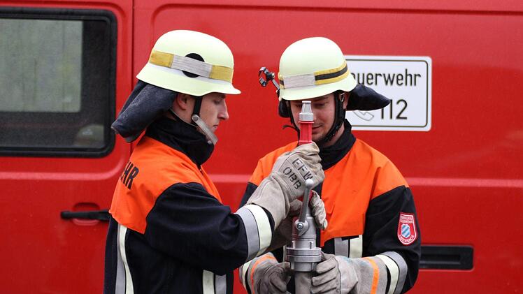 Leistungsprüfung der Feuerwehren aus Oberbach und Wildflecken. Foto: Sebastian Schmitt-Matthea