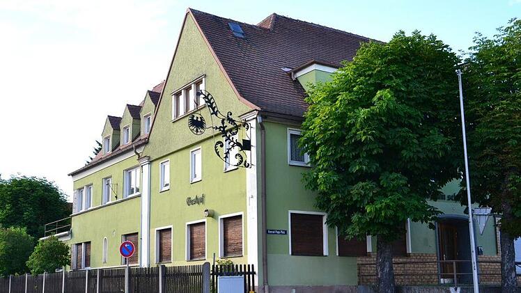 : Dieser Anblick an der Mainleuser Hauptstraße gehört wohl schon bald der Vergangenheit an Foto: Uschi Prawitz