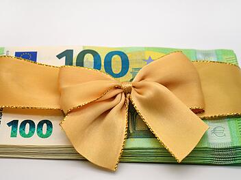Weihnachtsgeld im Jahr 2026: Sonderzahlung f&uuml;r diese Arbeitnehmer