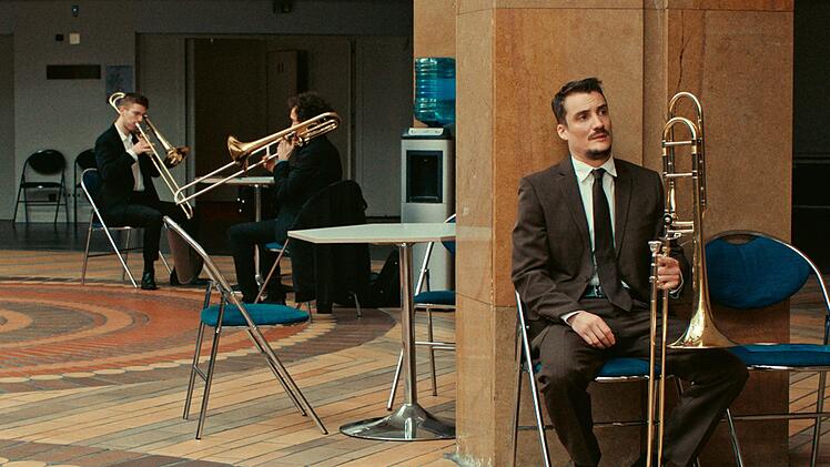 Beeindruckend: Pierre Lottin (rechts) lernte f&uuml;r den Film, Posaune zu spielen.