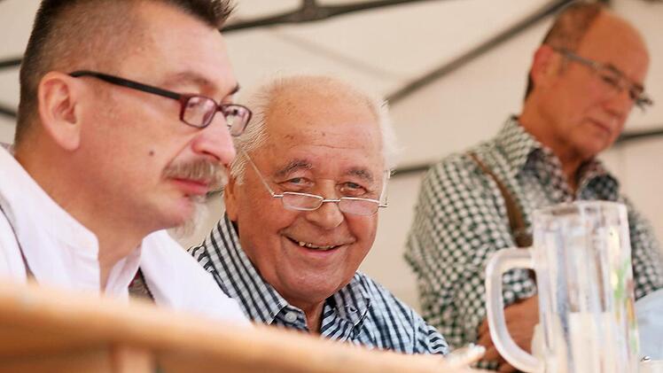Harald Konietzko und Adolf Geuß wollten auch Bierkönig werden, doch sie scheiterten - dieses Mal