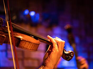 Coburg: Benefizkonzert für Brustkrebs-Hilfsfonds - Laurent Breuninger spielt Paganini