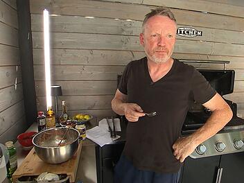 Die Fischalternative zum Lachs-Tatar überzeugt Frank geschmacklich überhaupt nicht.