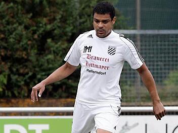 Der Bayernliga-erfahrene Stegauracher Routinier Oliver Riley trägt ab der neuen Saison das Trikot des SV Pettstadt. Foto: sportpress