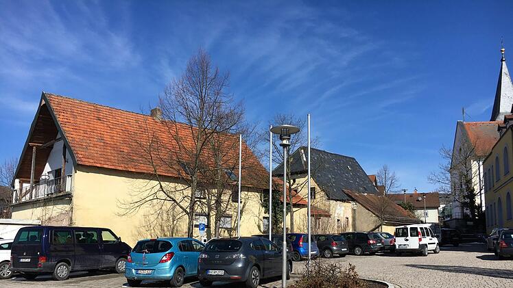 Blick von der Rathausseite  auf  das Mühlenareal Foto: Anette Schreiber