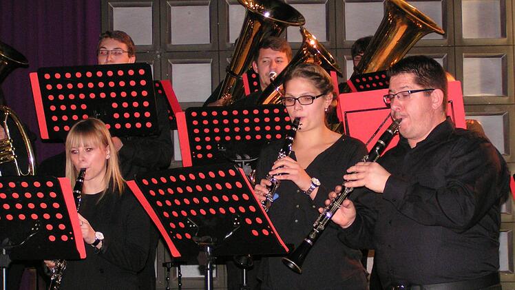 Die Klarinettenspieler des Orchesters  Foto: Heidi Amon