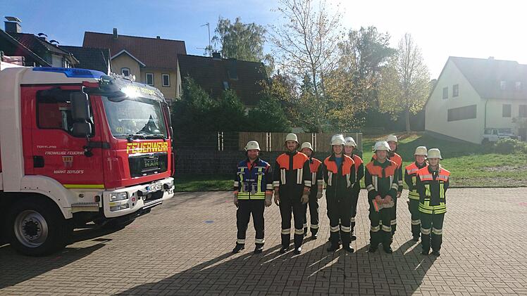 Frfolgreich absolvierten 15 Floriansj&uuml;nger aus Zeitlofs, Wei&szlig;enbach und Rupboden das Leistungsabzeichen "die Gruppe im Hilfeleistungseinsatz". Foto:  Matthias Hauke