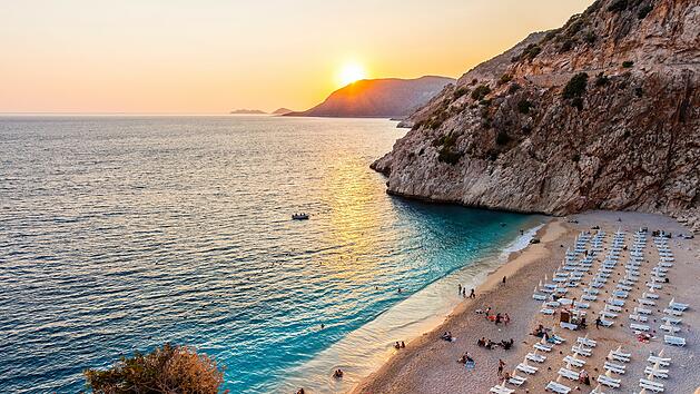 Kaputas Beach von oben gesehen. Der Kaputas-Strand liegt an der t&uuml;rkischen Mittelmeerk&uuml;ste und ist ein wichtiges Touristenziel.Kaputas Beach view from top. Kaputas beach is on the Turkish Mediterranean coast, and an important tourist destination.