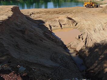 Der Gemeinderat Hallerndorf lehnte Sand- und Kiesabbau bei Willersdorf erneut ab. Symbolfoto: FT