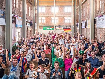 Nach 29 Minuten war der Bann gebrochen und die Zuschauer in der Kühnlenz-Passage durften sich über das 1:0 freuen. Foto: Marian Hamacher