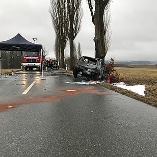 Schwerer Unfall im Kreis Kulmbach - Mann im Fahrzeug verbrannt
