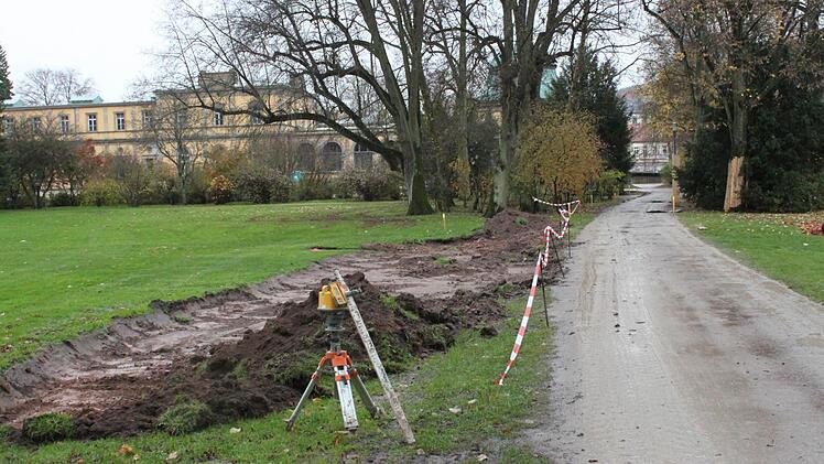 Auf halbem Weg entsteht eine Ausweichstelle. Foto: Thomas Mäuser