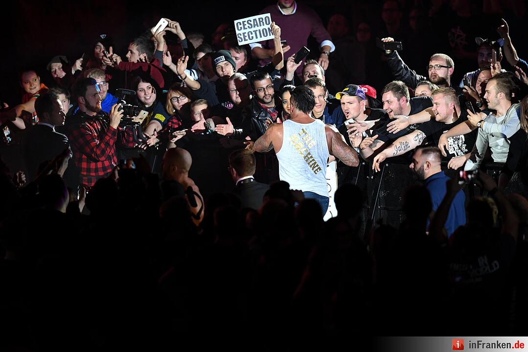 Wrestling in München - Tim Wiese gibt sein Debüt und siegt