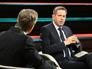 SPD-Politiker Olaf Lies bezog bei "Markus Lanz" Stellung zum j&uuml;ngsten Erfolg des Automobilherstellers Volkswagen in China.