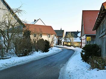 Hinsichtlich der Ortsdurchfahrt von Seubersdorf ist Handlungsbedarf gegeben Fotos: Dieter Radziej
