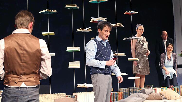 "Der Vorname": Szene aus der Coburger Erstaufführung im Theater in der Reithalle.Foto: Henning Rosenbusch